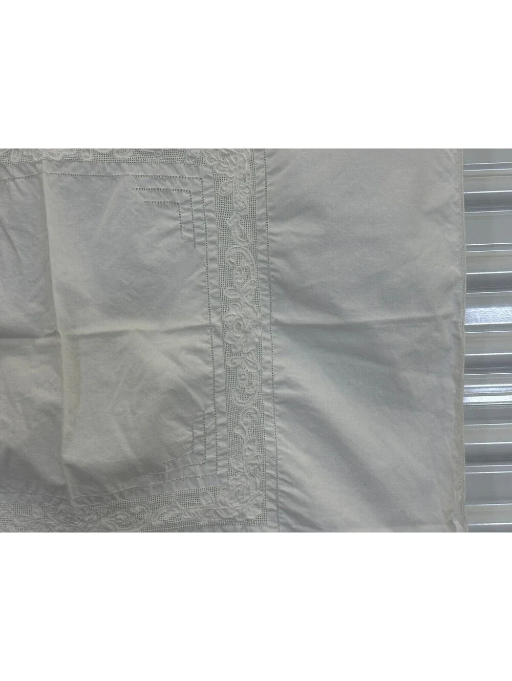 Vintage Card Table Tablecloth Topper Decorative Floral Embroidery Cutwork